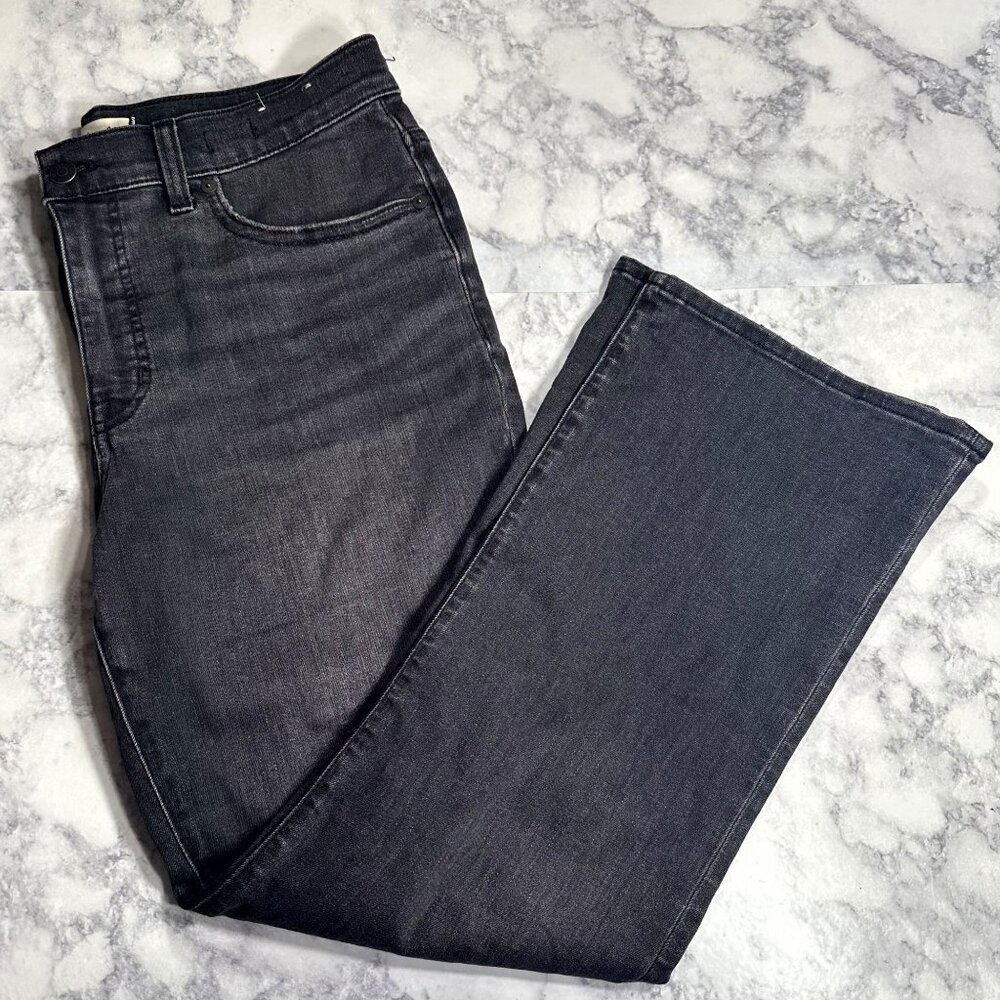 Madewell Mid-Rise Kick Out Jeans in Denaud Wash - Picture 4 of 12